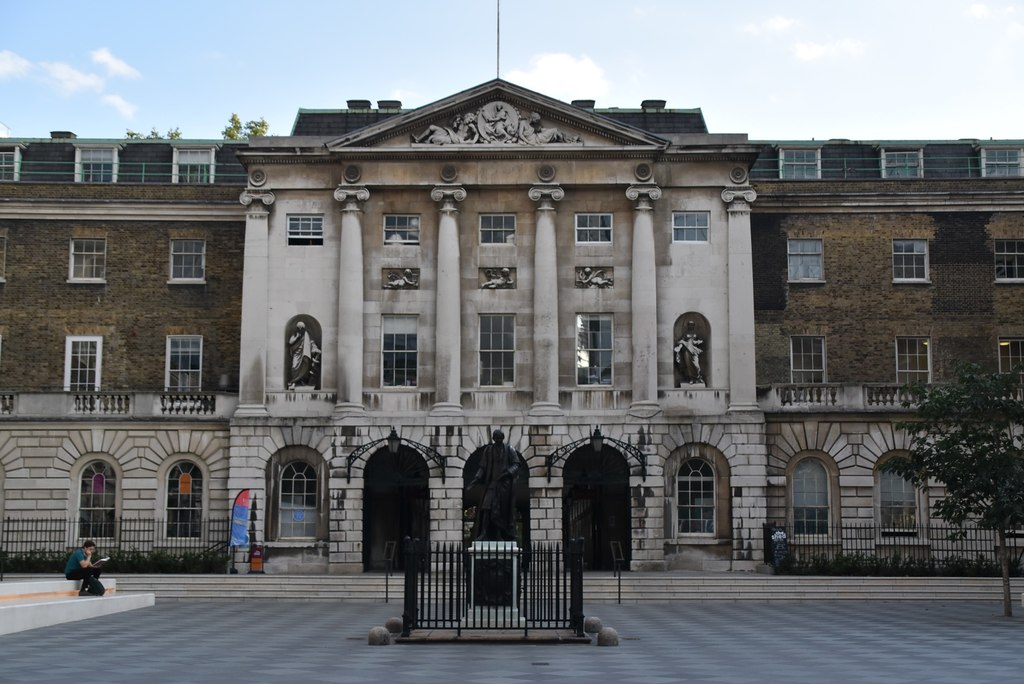 Guy's and St Thomas' · London
